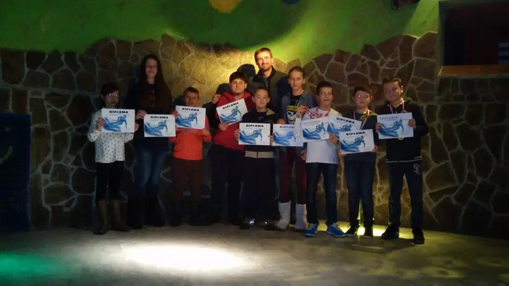 Natjecanje u skijanju i bordanju na Rogli