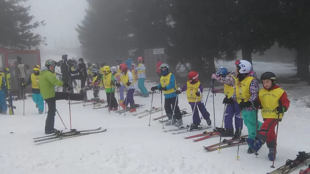 Natjecanje u skijanju i bordanju na Rogli