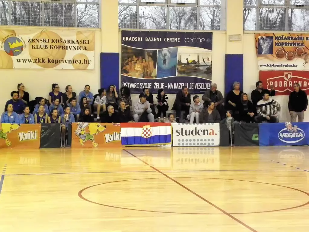 Ženska košarka: Juniorke pobijedile Radost, mlađima pobjeda i poraz u Alpe-Adria ligi