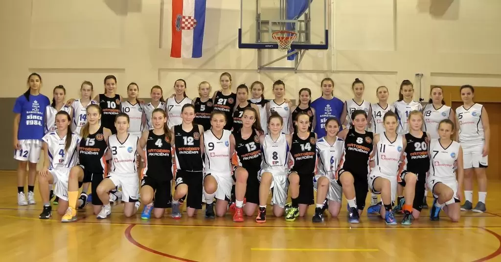 Ženska košarka: Juniorke pobijedile Radost, mlađima pobjeda i poraz u Alpe-Adria ligi