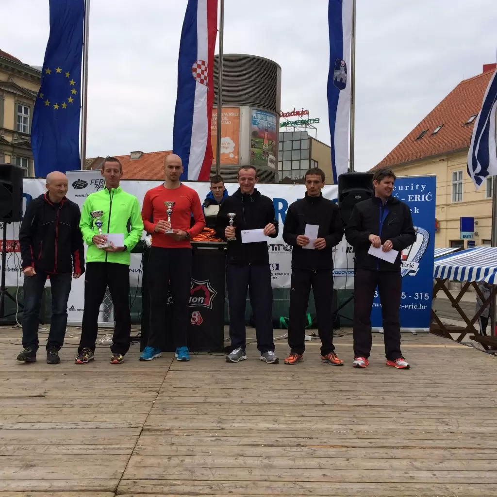Seniorska ekipa druga u Hrvatskoj u polumaratonu - Zoran