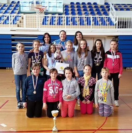 Najmlađe košarkašice uspješne na turnirima u Zaprešiću i Zalakarošu
