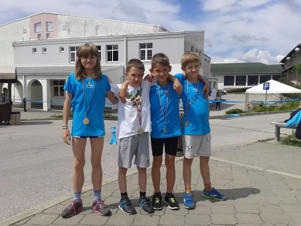 Limači i limačice sa tri zlata i srebrom iz Vrbovca