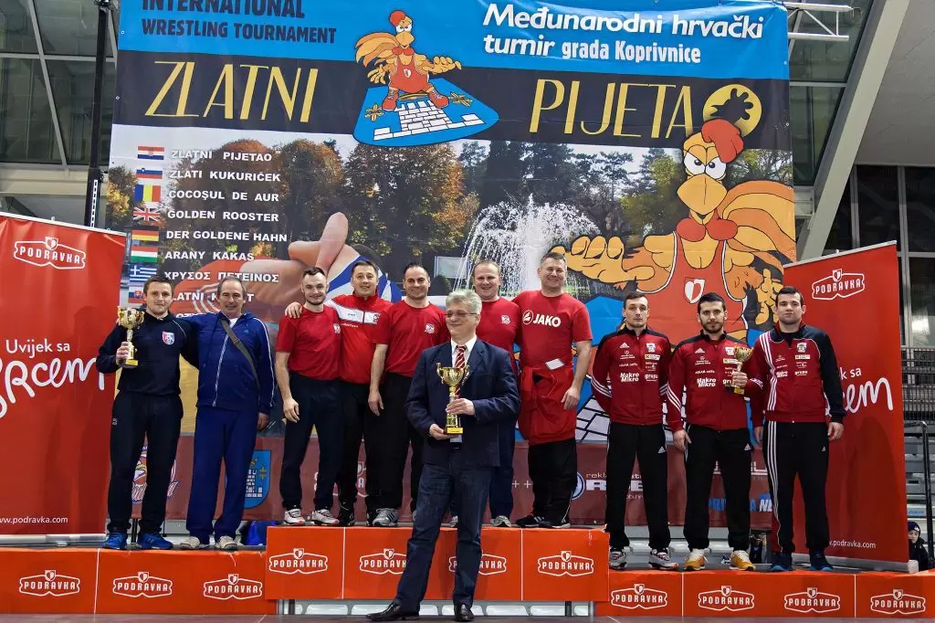 Hrvači Podravke i na 13. Zlatnom pijetlu najuspješnija ekipa turnira - osvojili 25 odličja