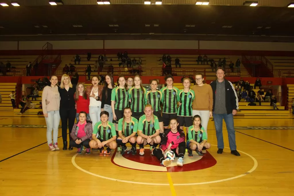 KC liga // Iskre prvakinje sedme sezone, Active Commerce u vodstvu uoči kola odluke