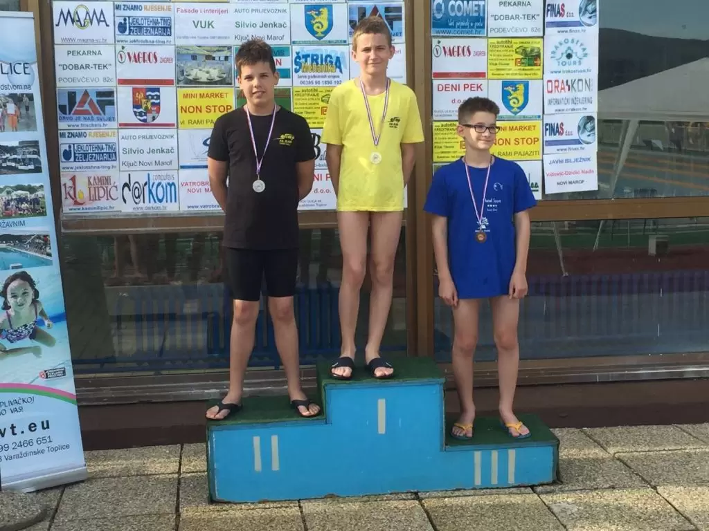 Četiri medalje za Plivački klub Cerine na 6. plivačkom mitingu "Vodeni lav"