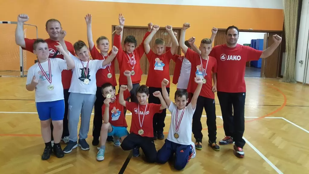 Tri zlata, dva srebra i tri bronce osvojili su hrvači Podravke u Austriji