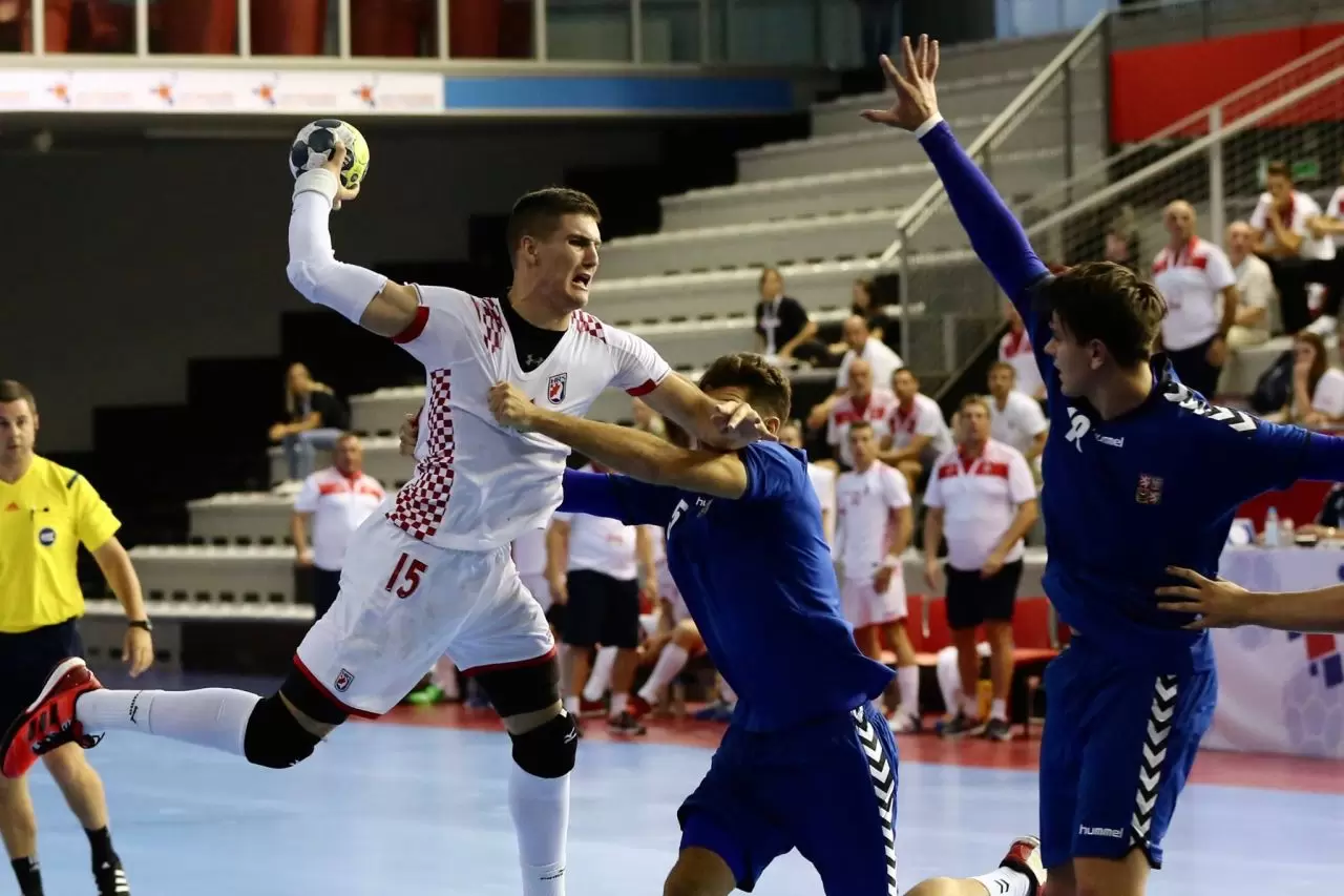 M18 Euro 2016 EHF | Zajednica sportova Koprivničko križevačke zajednice | Hrvatska : Češka