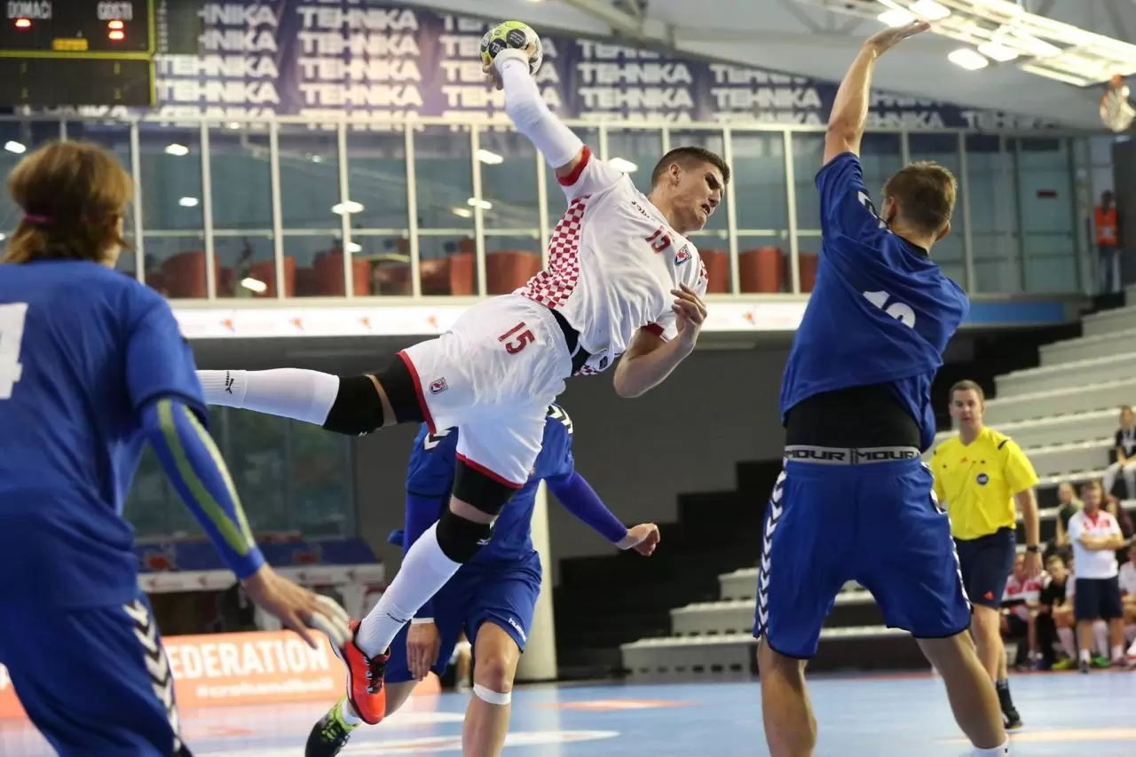 M18 Euro 2016 EHF | Zajednica sportova Koprivničko križevačke zajednice | Hrvatska : Češka
