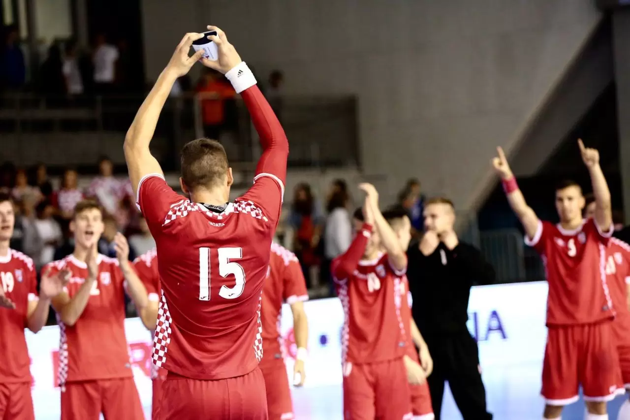 M18 Euro 2016 EHF | Zajednica sportova Koprivničko križevačke zajednice | Hrvatska : Island