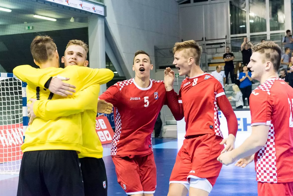M18 Euro 2016 EHF | Zajednica sportova Koprivničko križevačke zajednice | Hrvatska : Srbija