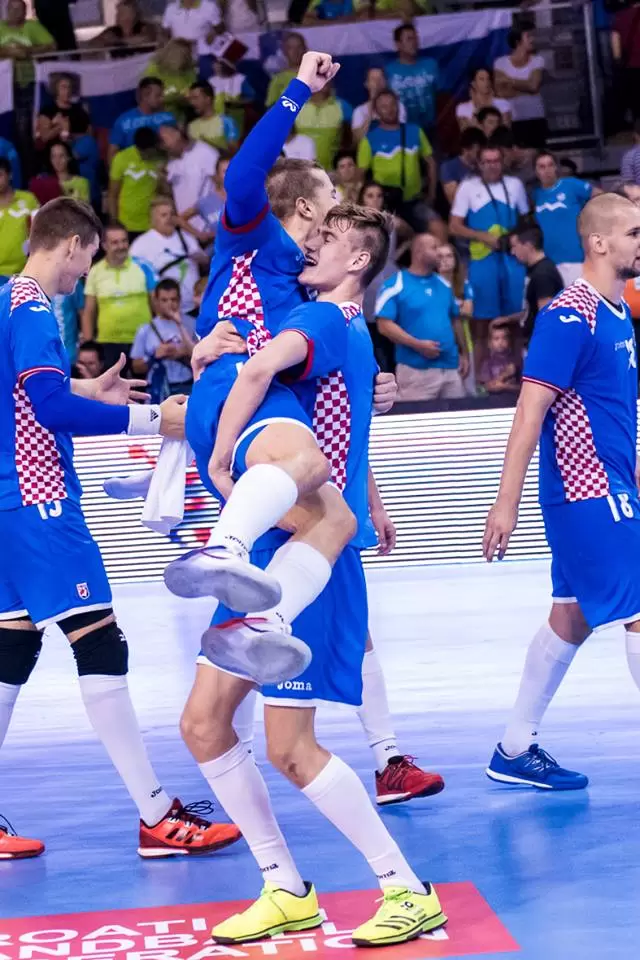 M18 Euro 2016 EHF | Zajednica sportova Koprivničko križevačke zajednice | Hrvatska : Slovenija