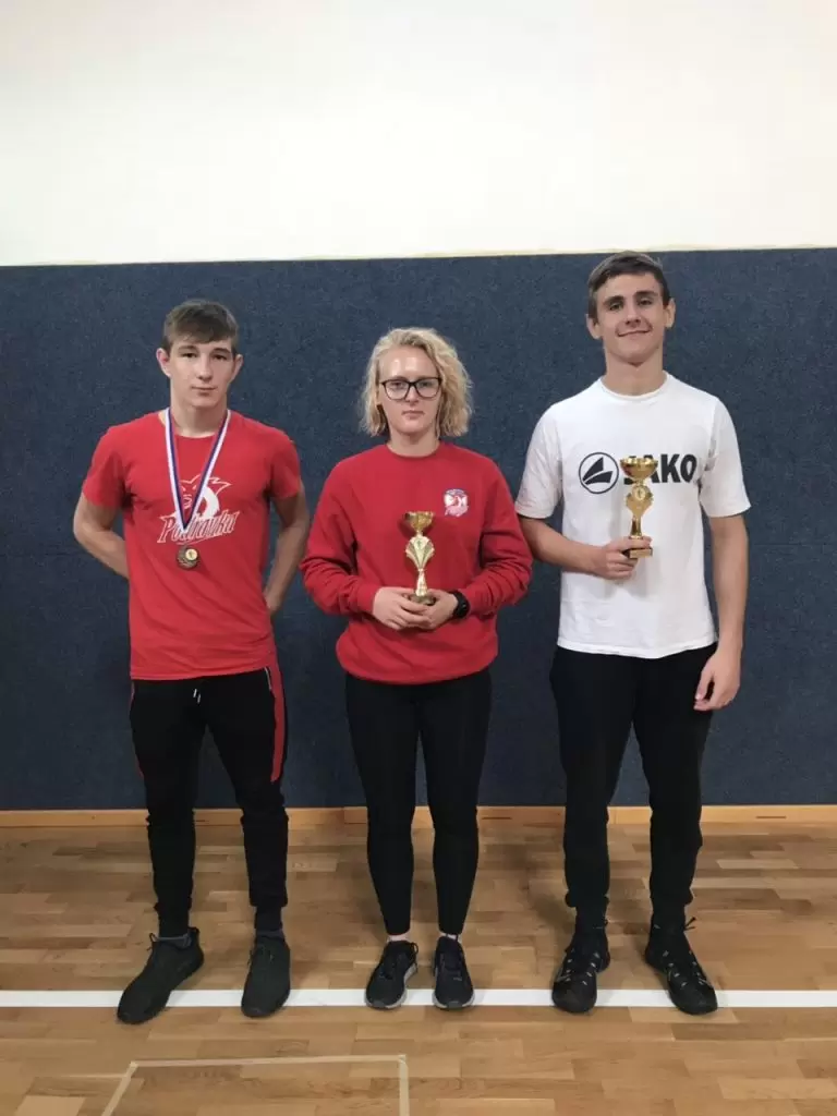 Tri brončane medalje osvojili su hrvači Podravke u Murskoj Soboti, a Antonija Štefotić i Filip Verčević zlatni, Valent Delimar brončani u Slovačkoj